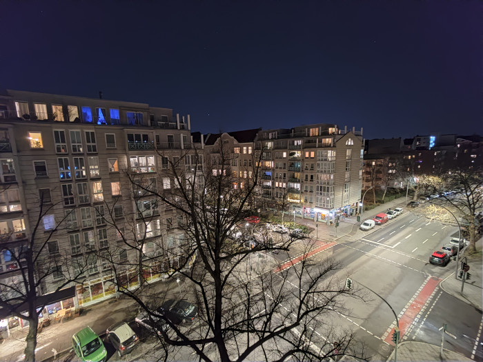 ... sowie für dessen Superweitwinkelkamera. (Bild: Tobias Költzsch/Golem.de)